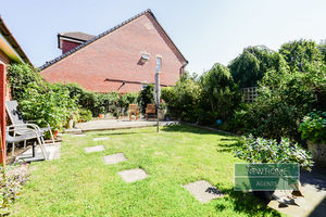 Photo 7- click for photo gallery
